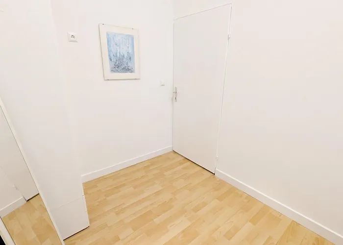Comfortable In Lugner Area Homestay szállás